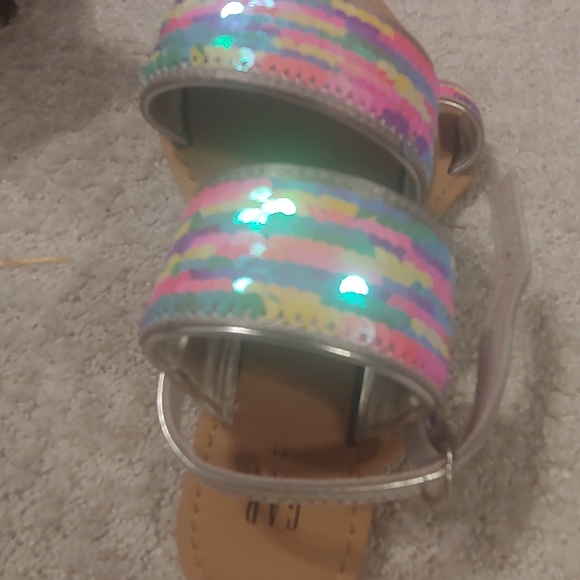 Gap rainbow sequin sandals NWOT - Picture 3 of 4